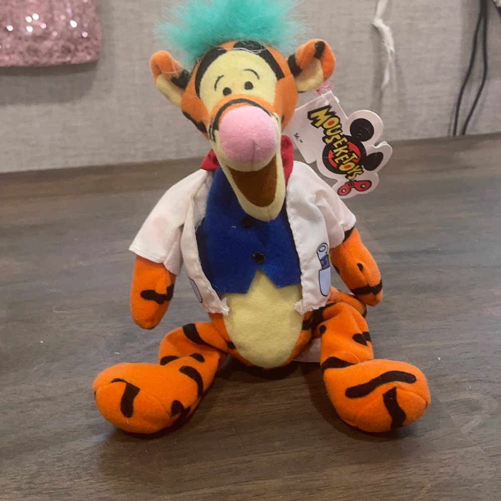 Vintage Mouseketoys mini bean bag Mad scientist Tigger 9”Tags attached
